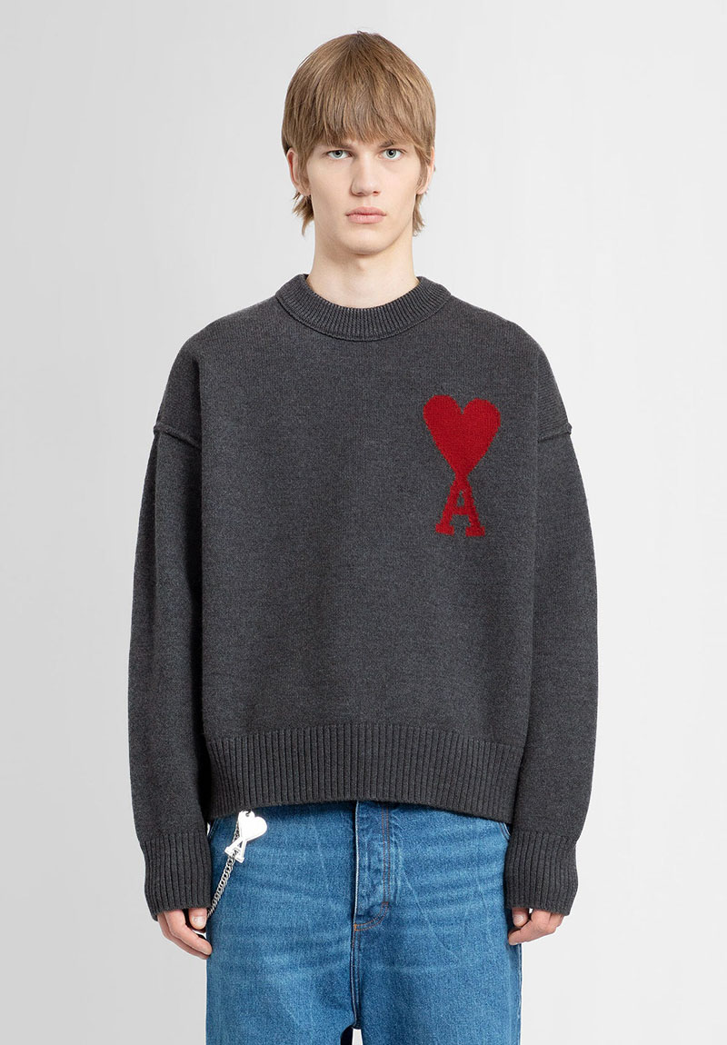 아미 / 남성 빅하트 로고 풀오버 니트 차콜 BFUKS006 018 084 STK - AMI