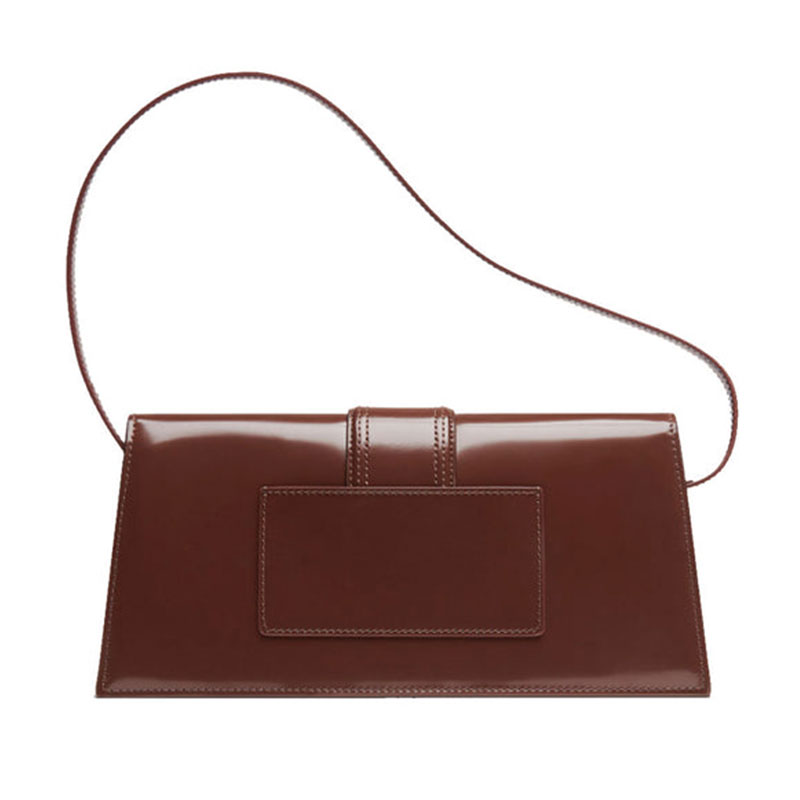 자크뮈스 / 르 밤비노 롱 플랩 숄더백 미드나잇브라운 221BA013 3128 890 STK - JACQUEMUS