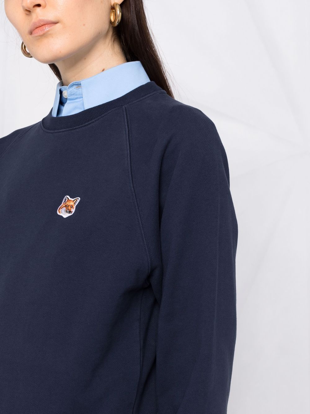 메종키츠네 / 여성 폭스헤드 패치 어드저스티드 맨투맨 네이비 AW00303KM0001 P480 STK - MAISON KITSUNE