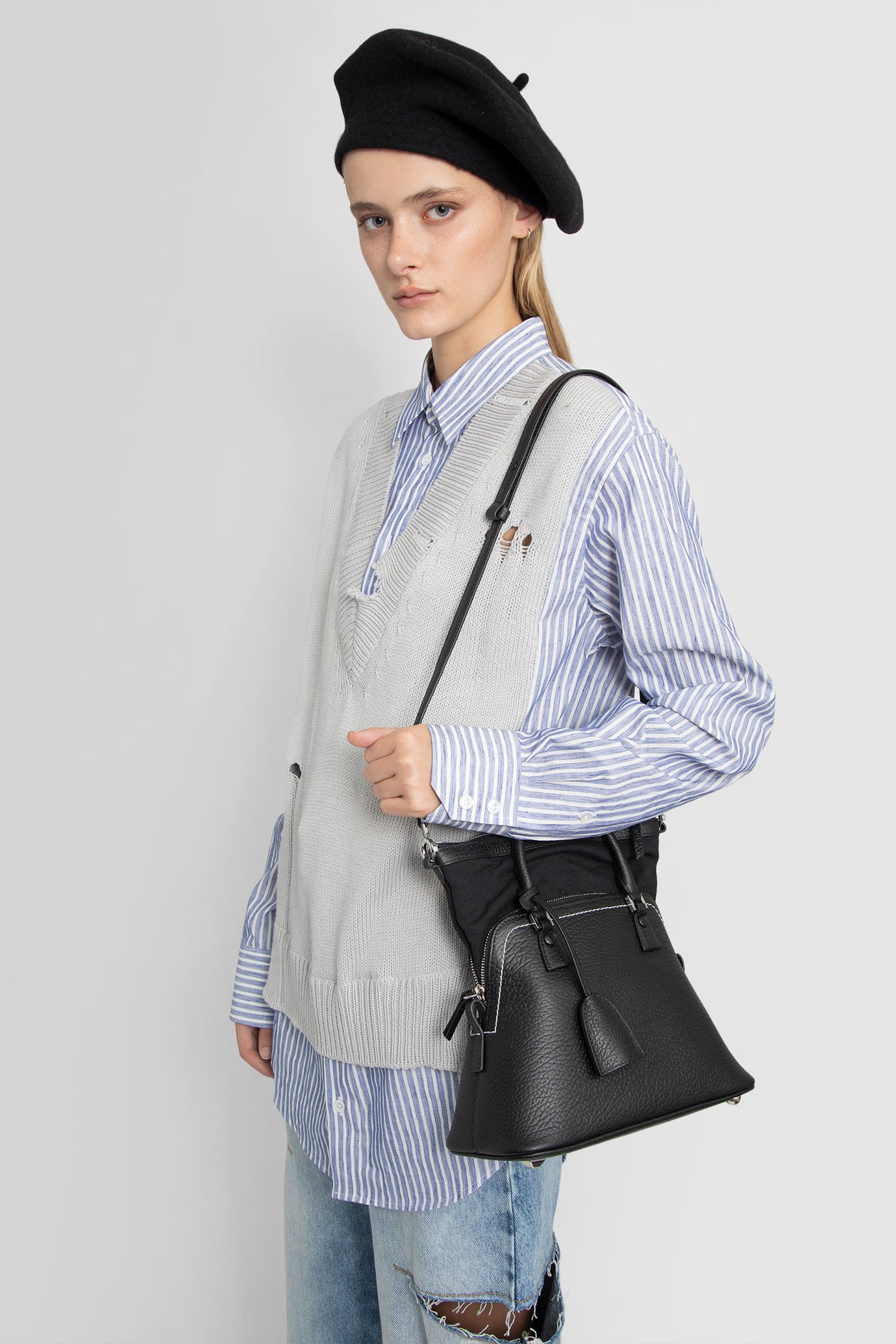 메종마르지엘라 / 5AC 미니백 블랙 S56WG0082 P4455 T8013 STK - MAISON MARGIELA