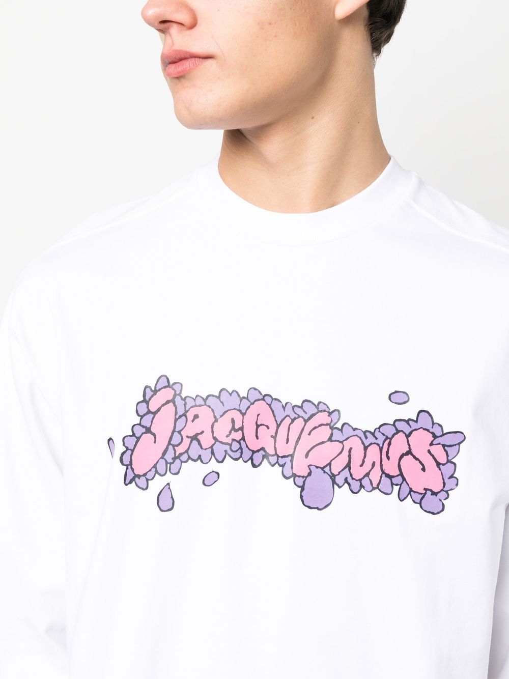 23SS 23SS 자크뮈스 / 남성 데이지 로고 프린트 긴팔 티셔츠 화이트 235JS122 2003 1DK STK - JACQUEMUS