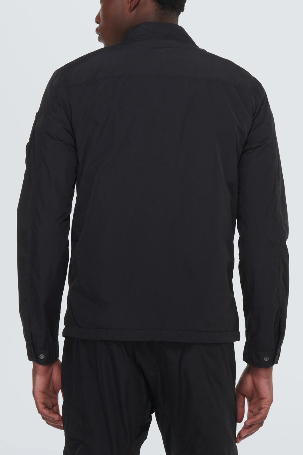  CP컴퍼니 / 남성 플랫 나일론 지퍼 긴팔 셔츠 블랙 15CMOS071A 005991G 999 STK - C.P. COMPANY