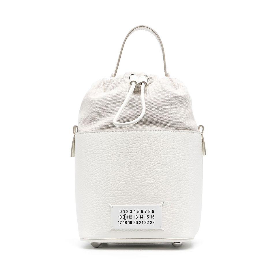  메종마르지엘라 / 5AC 스몰 버킷백 화이트 S61WG0035 P4348 H0157 STK