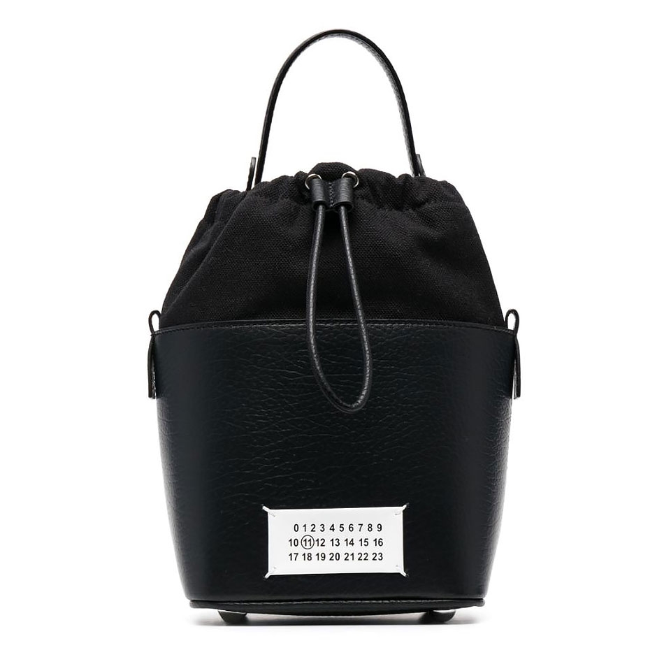 메종마르지엘라 / 5AC 버킷백 블랙 S61WG0035 P4348 T8013 STK