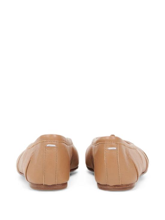 26FW 마르지엘라 타비 발레리나 스웨이드 플랫 슈즈 S58WZ0127 P3753 T4091 NUDE DOM - MAISON MARGIELA