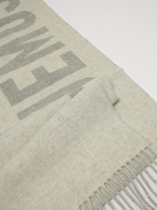 26FW 자크뮈스 머플러/스카프 ACU00435AOT4001 950 Grey - JACQUEMUS