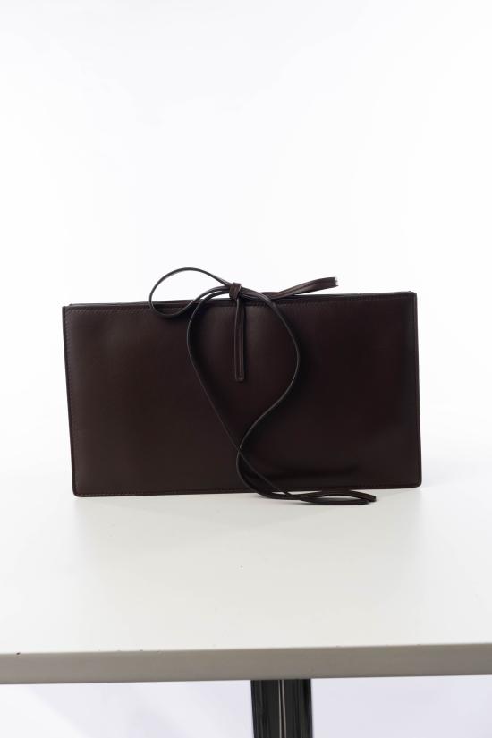 26FW 피비 파일로 스플레이 클러치 EB14LT0246 803CHS CHOC BROWN SILVER