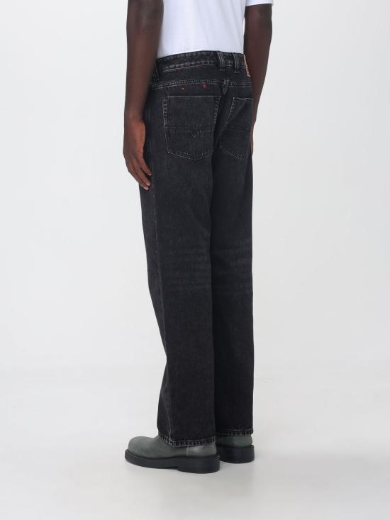 26FW 디젤 루즈 핏 데님 팬츠 A1579509P09 02 Black - DIESEL