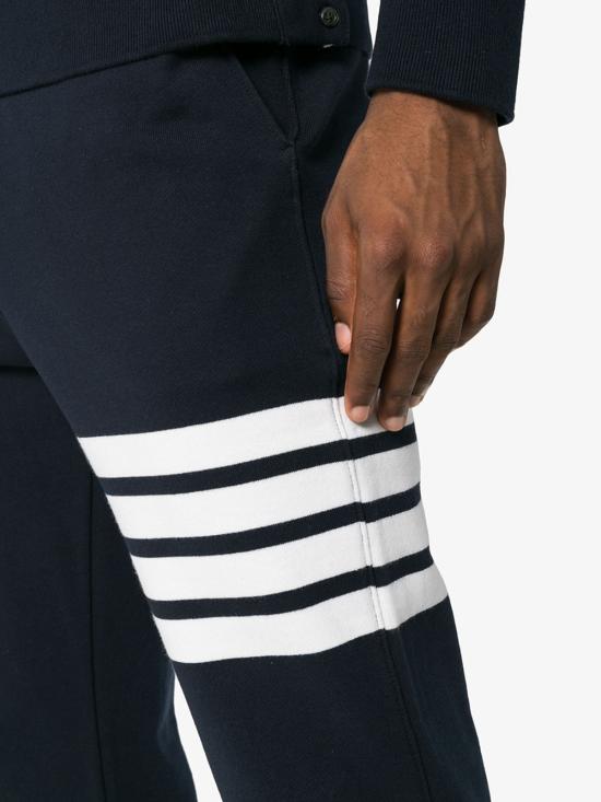 26FW 톰브라운 클래식 루프백 4바 스웨트팬츠 MJQ008H00535 461 NAVY - THOM BROWNE