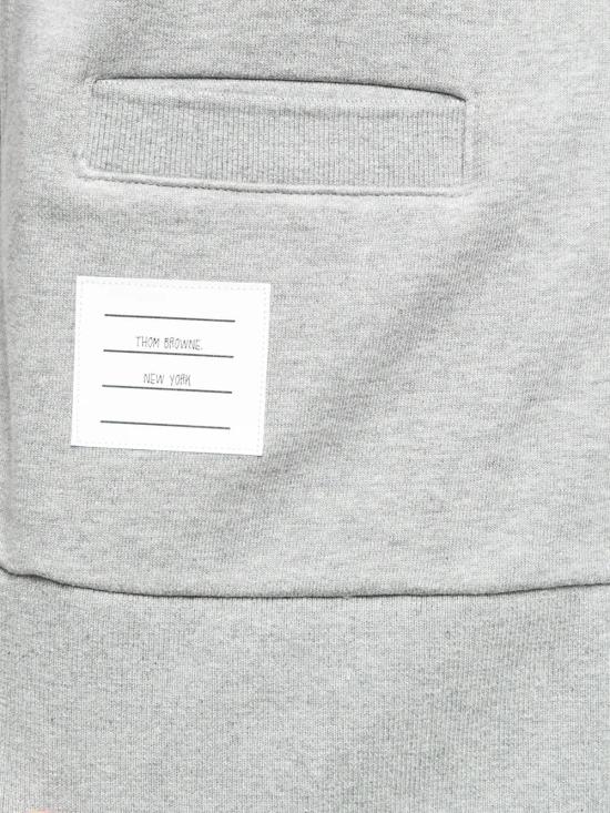 26FW 톰브라운 루프백 저지 4바 가디건 FJT069A00535 LT GREY 055 - THOM BROWNE
