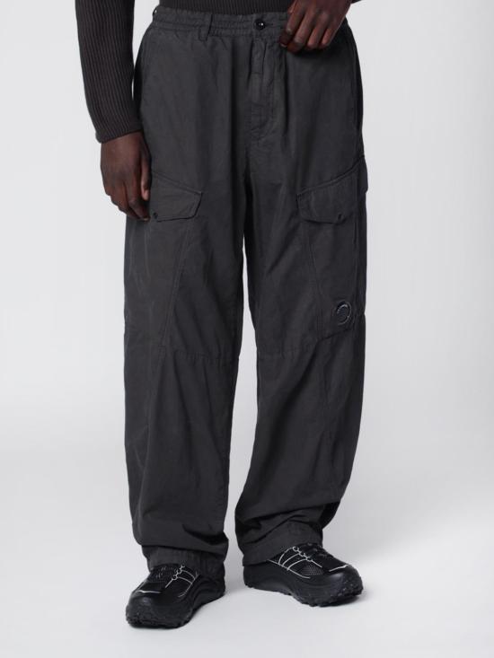 26FW 씨피 컴퍼니 마이크로 랩스 카고 팬츠 21CMPA116A110324G 985 Charcoal