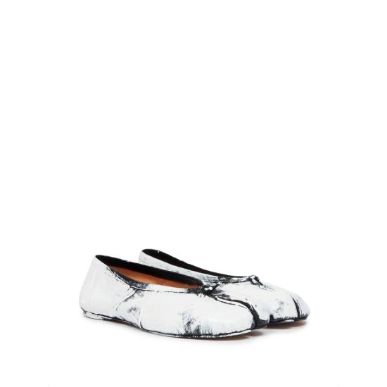 26FW 마르지엘라 타비 나파 레더 발레리나 플랫 P4162 S58WZ0127 H1532 WHITE - MAISON MARGIELA