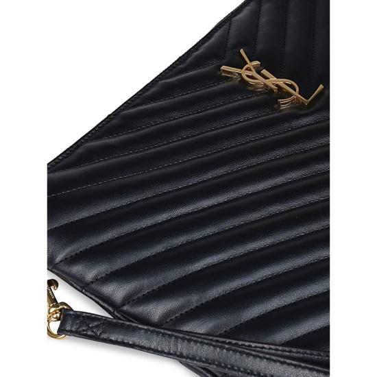 26FW 생로랑 퀼티드 레더 골드 모노그램 카산드라 마틀라세 태블릿 파우치 559193 CWU01 1000 BLACK - SAINT LAURENT