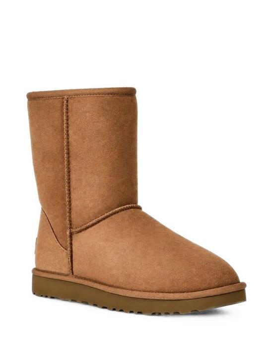 26FW 어그 클래식 쇼트 II 시어링 앵클 1016223 CHE CHESTNUT - UGG