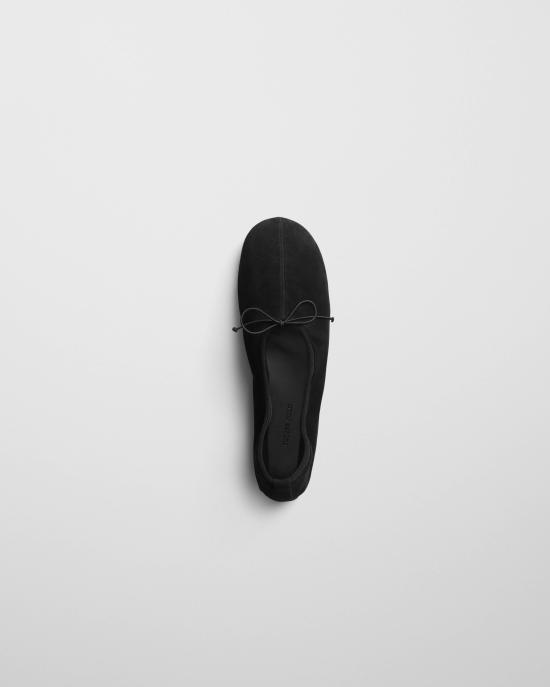 26FW 피비 파일로 게더드 레더 플랫 슈즈 AS95 LT0029900BK BLACK - PHOEBE PHILO