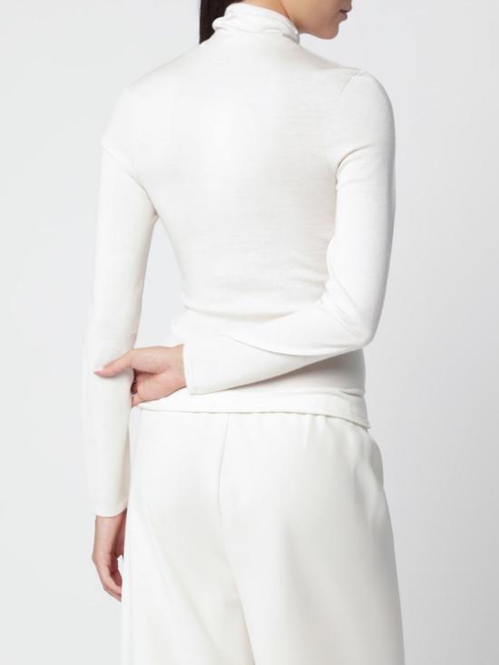 26FW 알마다 라벨 스웨터 4806WS CR White - ALMADA LABEL