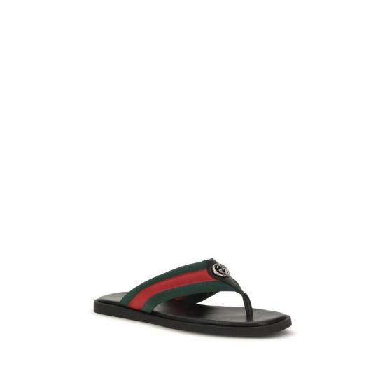 26FW 구찌 뮬/슬리퍼 매버릭 GG 인터로킹 플립플롭  블랙 - GUCCI