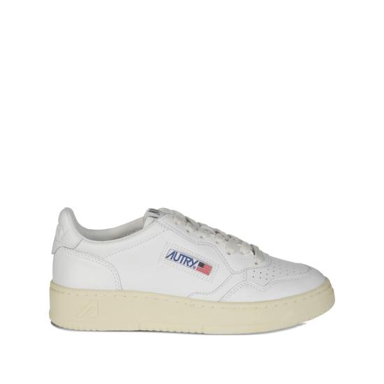 26FW 오트리 메달리스트 로우 레더 스니커즈 AULW LL15 WHITE