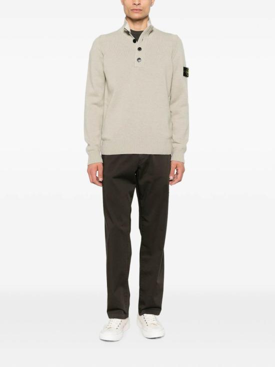 26FW 스톤 아일랜드 로고 패치 하이넥 버튼 울 스웨터 L2S155100040S00A3V0095 BEIGE - STONE ISLAND