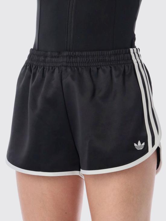 26FW 아디다스 숏팬츠 KR4226 Black - ADIDAS