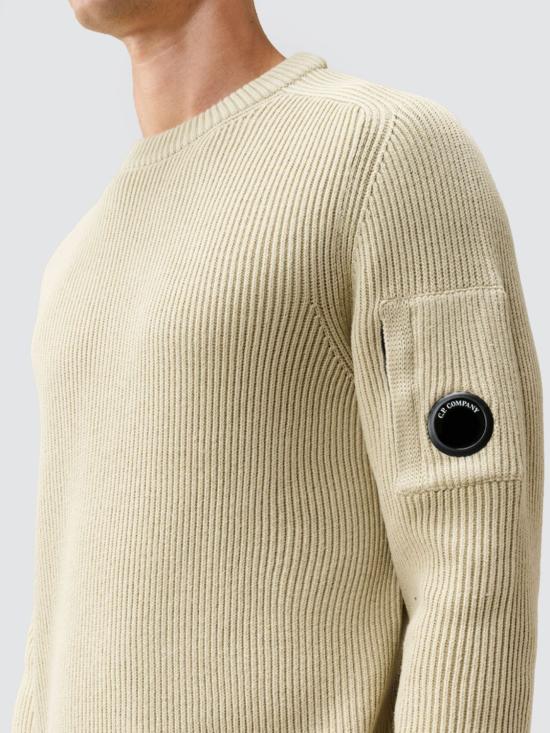 26FW 씨피 컴퍼니 풀 립 코튼 나일론 렌즈 크루넥 스웨터 21CMKN101A006608A 120 Beige - C.P. COMPANY