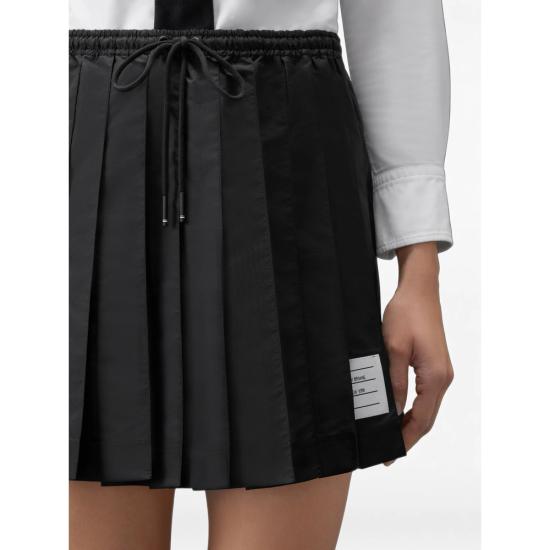 27SS 톰브라운 스커트 FGCA42A F1095 001 BLACK - THOM BROWNE