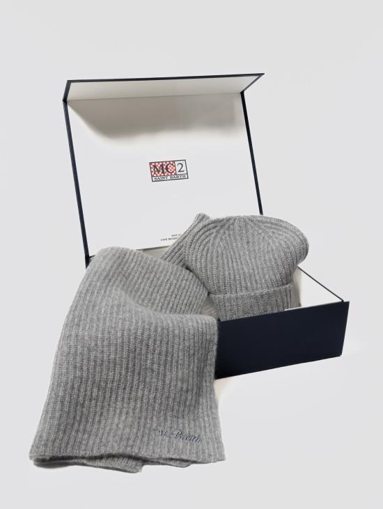 26FW 세인트바쓰 액세서리 캐시미어 그리지오 멜란지 소재의 Box Natale Uomo Cappello e Sciarpa