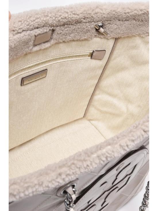 25FW 토리버치 토트백 펄 그레이 퀼팅 더블 체인 핸들 램스킨 - TORY BURCH
