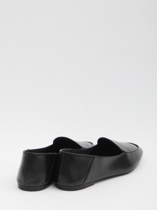 26FW 셀린느 아우라 고트스킨 로퍼 365675278C BLACK - CELINE