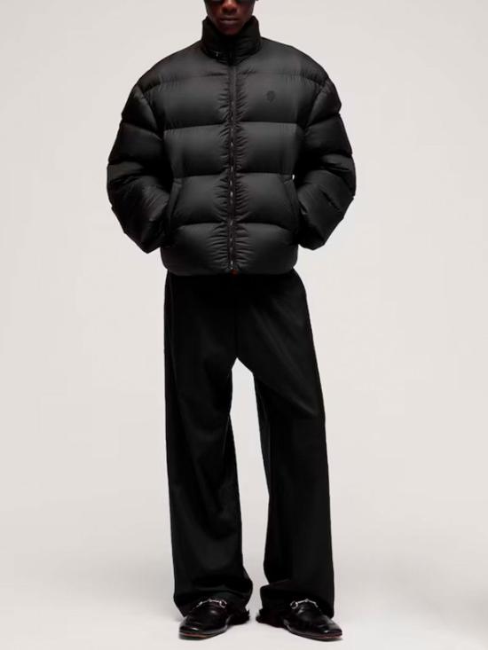 26FW 구찌 라이트웨이트 패디드 폴리에스터 집 자켓 A0090HZAVMJ1000 BLACK - GUCCI