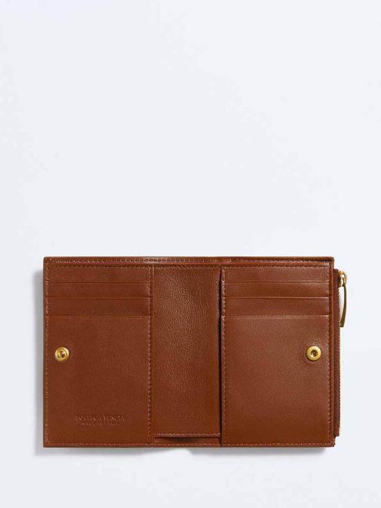 26FW 보테가베네타 인트레치아토 스몰 바이폴드 월렛 742330VCPP32376 BROWN - BOTTEGA VENETA
