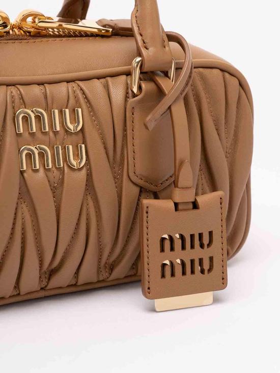 26FW 미우미우 아르카디 로고 토트백 5BB142AN88VOONF098L CAMEL - MIU MIU