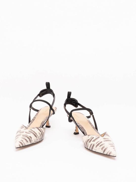 26FW 펜디 샌들 8J9230B18BF1XJU WHITE - FENDI