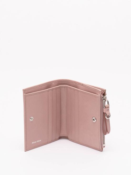 26FW 미우미우 로고 글로시 레더 지갑 5ML0502A44F010F FUCHSIA - MIU MIU