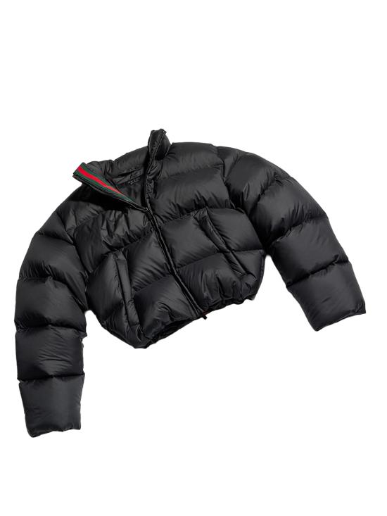 26FW 구찌 하이넥 크롭 패딩 재킷 A00917ZAVMJ 1000 NERO