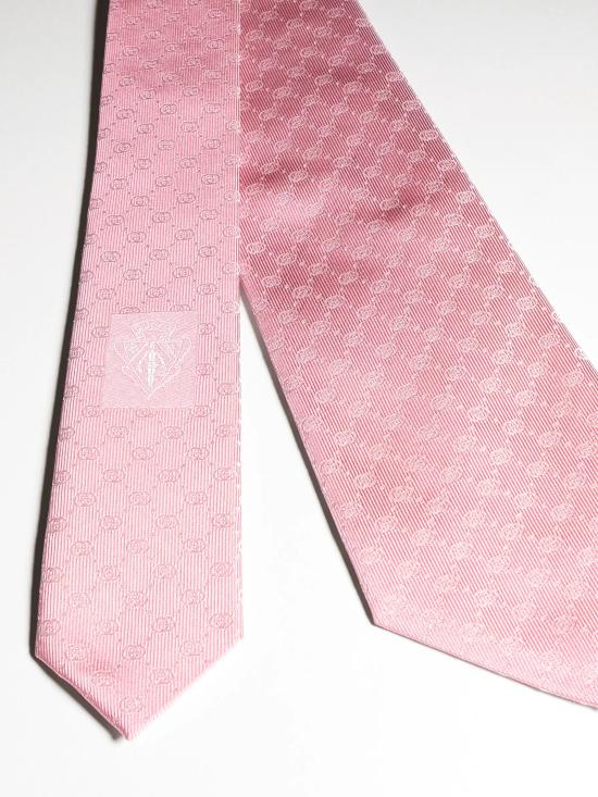 26FW 구찌 인터로킹 G 실크 자카드 타이 A006WU4E009 5900 ROSA - GUCCI