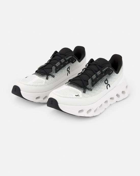 26FW 온 러닝 클라우드 틸트 3ME10101430 BLACK IVORY DOM - ON RUNNING