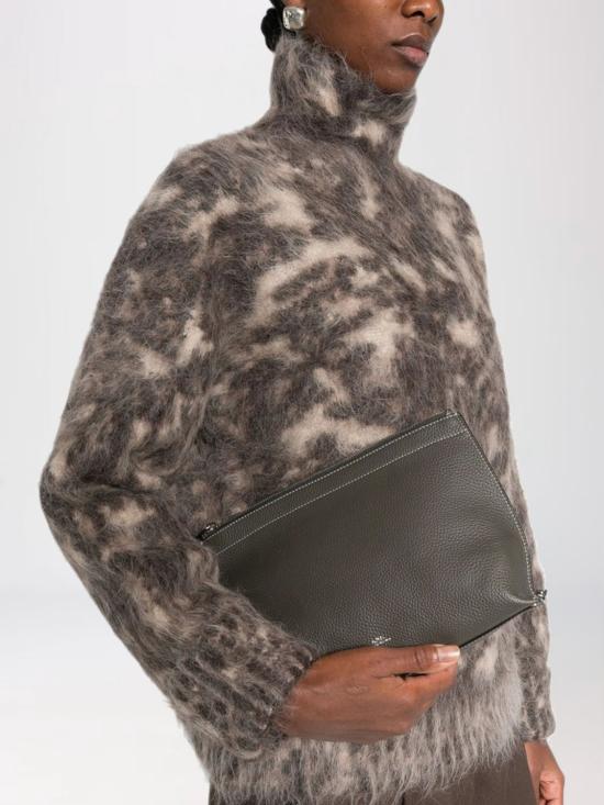 26FW 아페쎄 클러치/파우치 PXCBCF63023 LAW Grey - A.P.C.