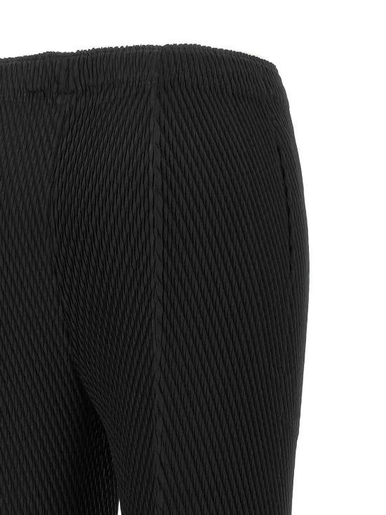 26FW 이세이 미야케 팬츠 IM68FF14615 BLACK - ISSEY MIYAKE