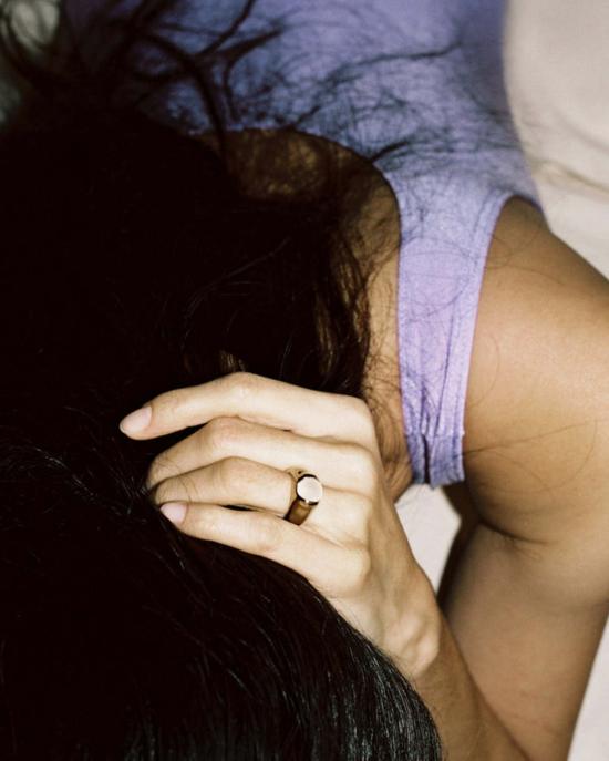  아니카 이네즈 반지 롤링 스톤 링 실버/프로스티드 쿼츠
