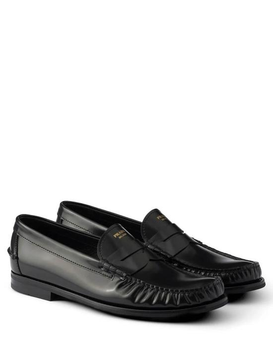 26FW 프라다 브러쉬드 레더 로퍼 브러쉬드 레더 로퍼 2DB239FX000055F0002 - PRADA