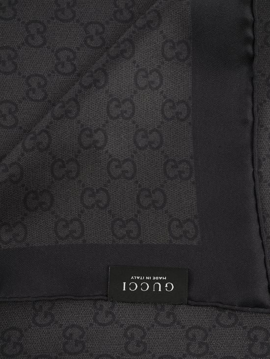 26FW 구찌 프린트 실크 트윌 까레 스카프 8652573G001 1060 Black - GUCCI