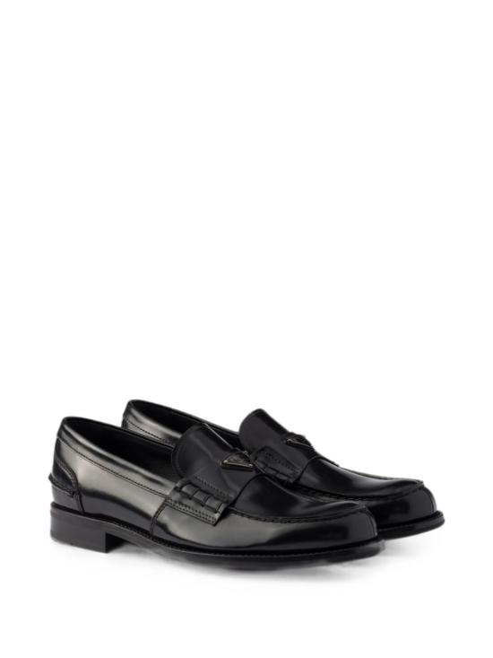 26FW 프라다 브러쉬드 레더 로퍼 2DB223055FX000F0632 Black - PRADA