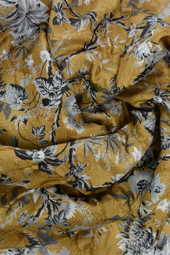  로베르토 카발리 여행용 액세서리 2003090 003 CHINA BIRDS SILK 130x180cm Multicolor - ROBERTO CAVALLI