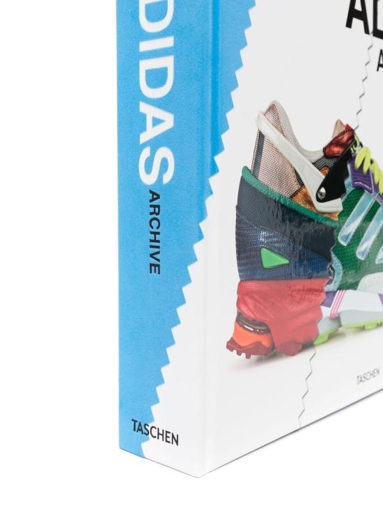 24FW 타셴 여행용 액세서리 9783836571968 00 - TASCHEN