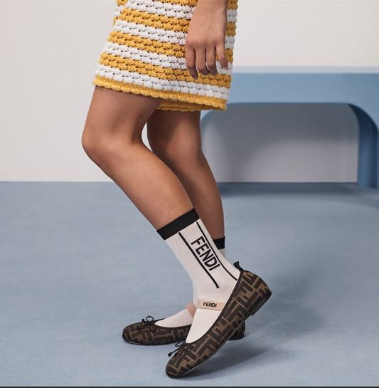  [키즈] 펜디 샌들 JFR376 AQ75F1NJB - FENDI