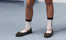  [키즈] 펜디 샌들 JFR376 AQ75F1NJB - FENDI