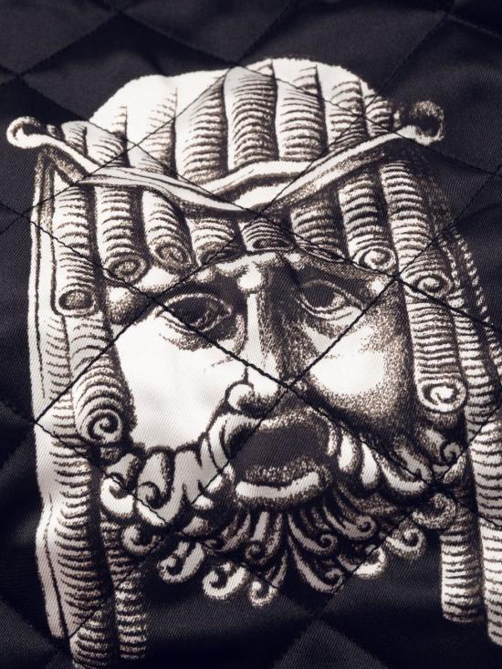  베르사체 봄버 자켓 10063121A04392 2B070 - VERSACE