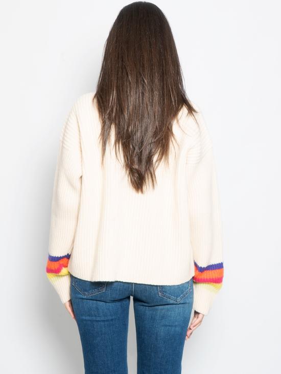  지아다 베닌카사 2210501 - GIADA BENINCASA