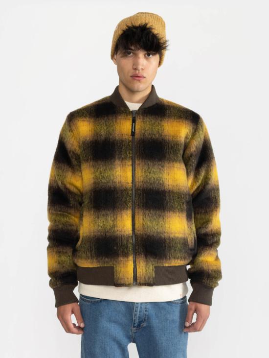  레볼루션 봄버 자켓 7823a23